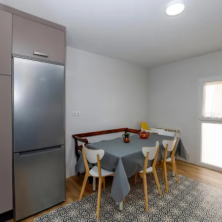 Precioso Y Espacioso Piso Ideal Familias. Apartment *