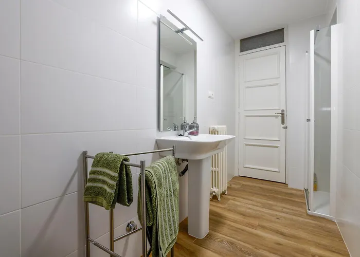 아파트 Precioso Y Espacioso Piso Ideal Familias. *